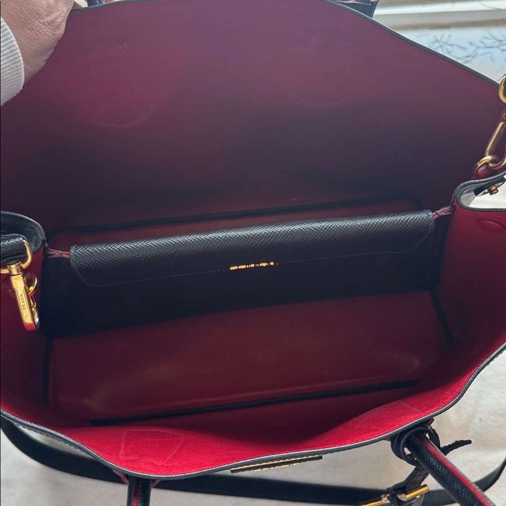 Prada medium Saffiano Cuir double tote - Picture 3 of 8